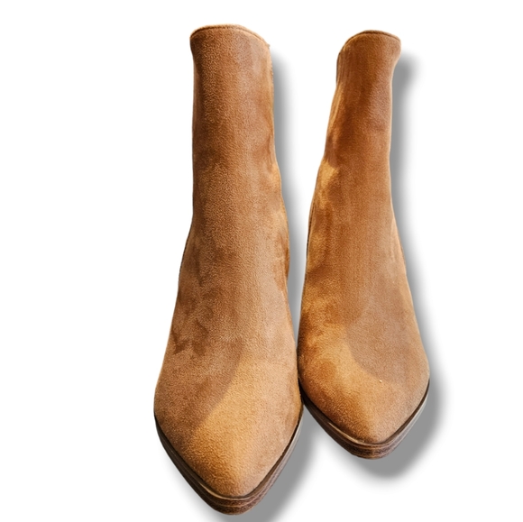 Tan Suede block heel ankle boots. Size 11 - Picture 5 of 8